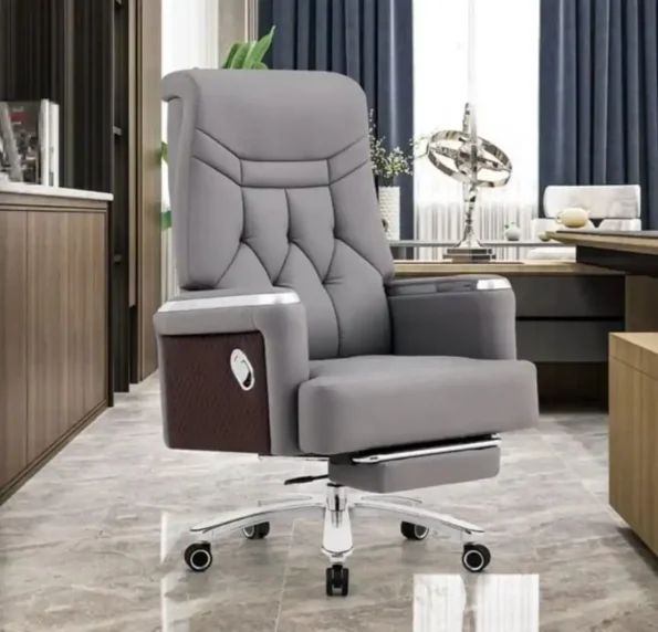 Brooklyn Boss Executive Office Chair with Footrest